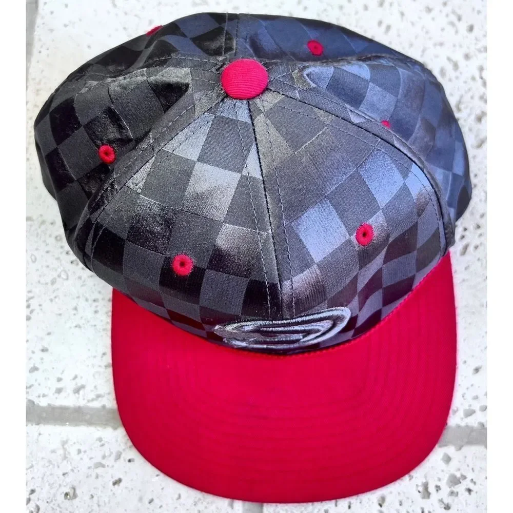 Atlanta Hawks Basketaball Hat Flat Bill Adjustable Strap Red Grey Silver Youth
